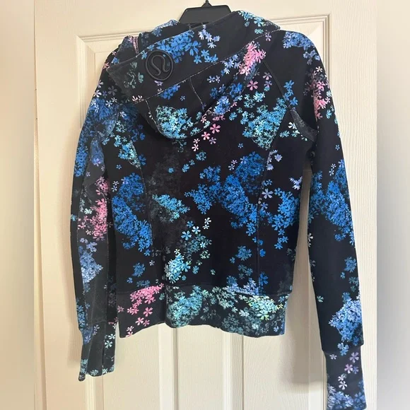 Lululemon scuba jacket petal pop - Picture 3 of 3